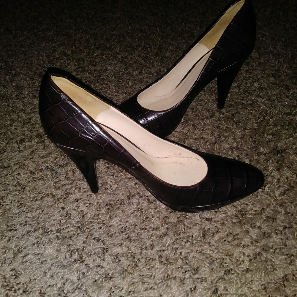 Zara Crocodile print pumps